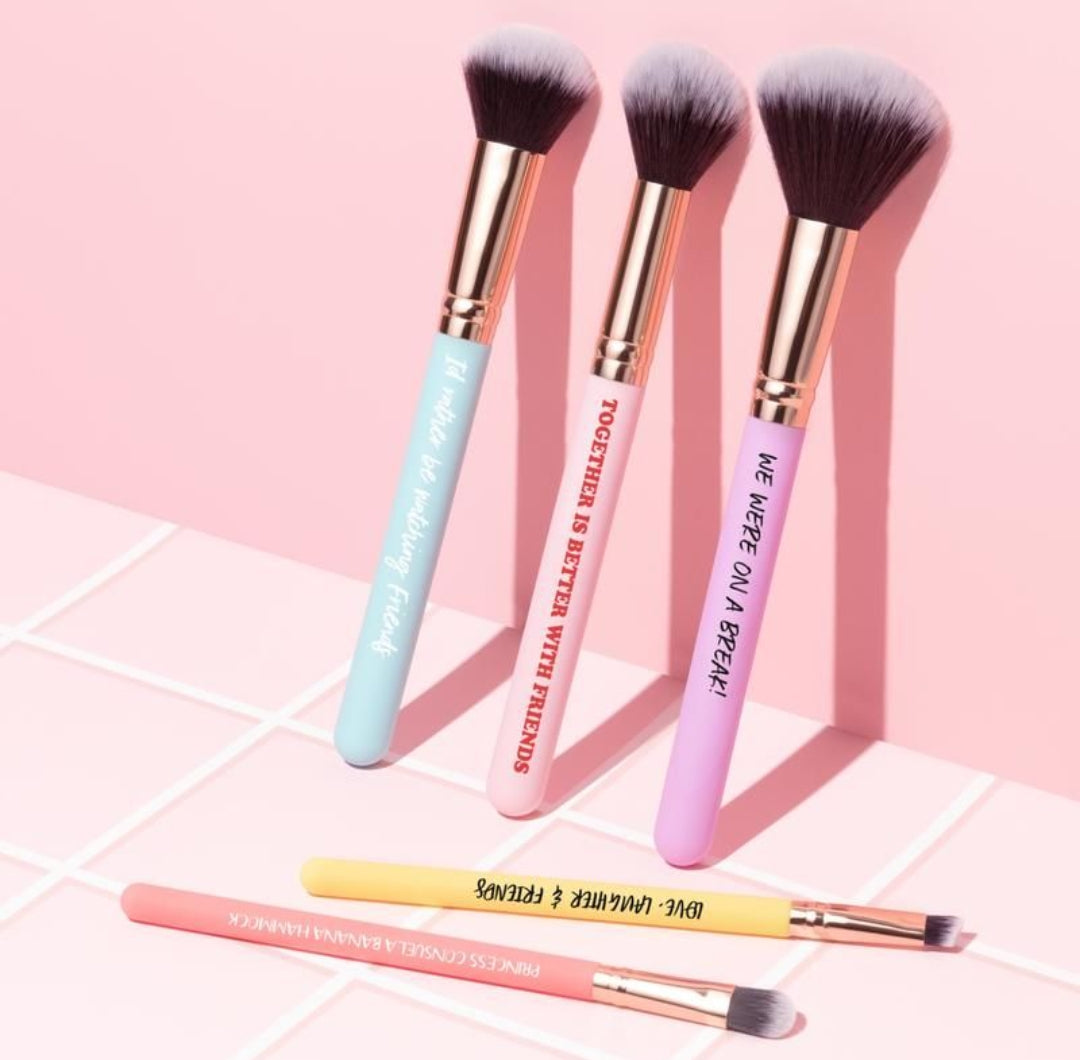 Friends makeup brush set